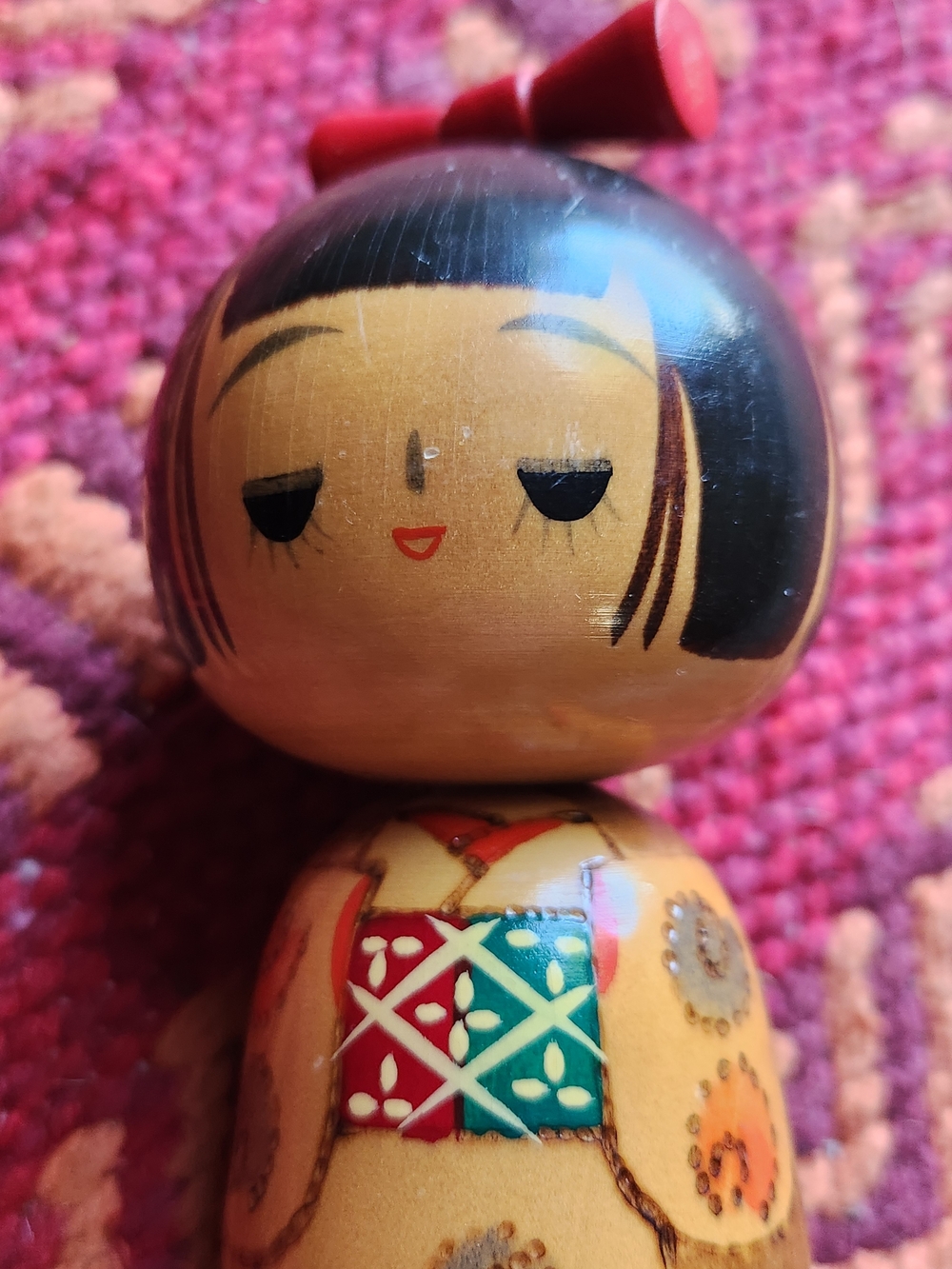 Vintage Kokeshi Doll with Red Bow - Picture 3 of 8